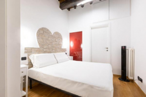 Red Heart in Trastevere - Top Collection